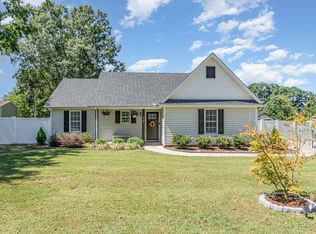 501 Somerset Dr, Zebulon, NC 27597