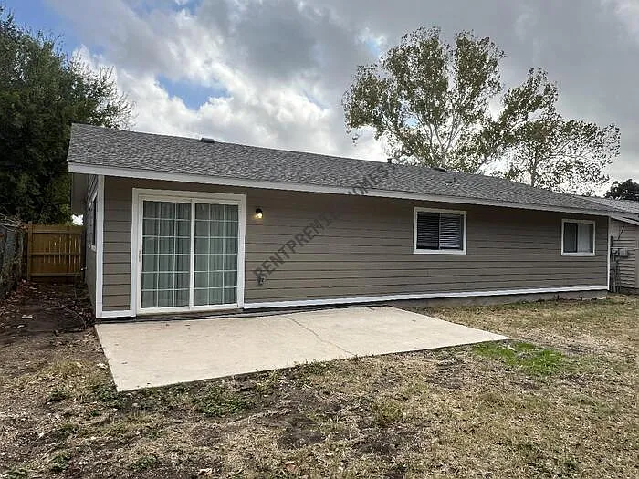 2911 Lake Briar — Photo 20
