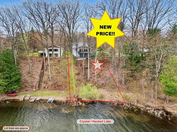 1726 W Chilberg Rd, Scottville, MI 49454