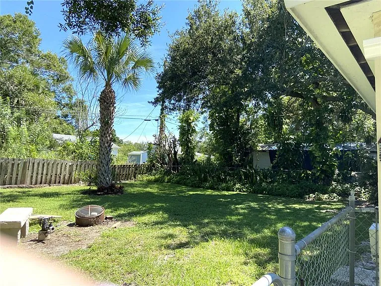 1838 20th Ave — Photo 16