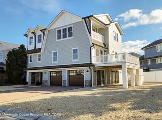 10 Sturgis Rd, Lavallette, NJ 08735