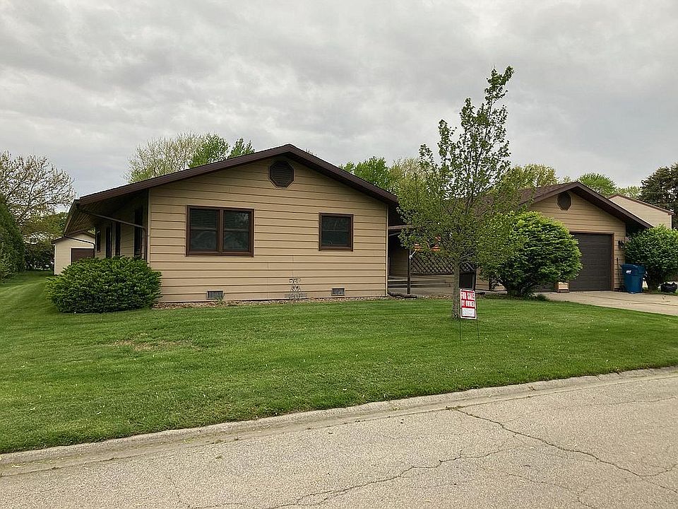 103 S. Loveridge Ln. Watseka