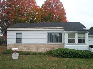 125 N Lilac St, Ishpeming, MI 49849