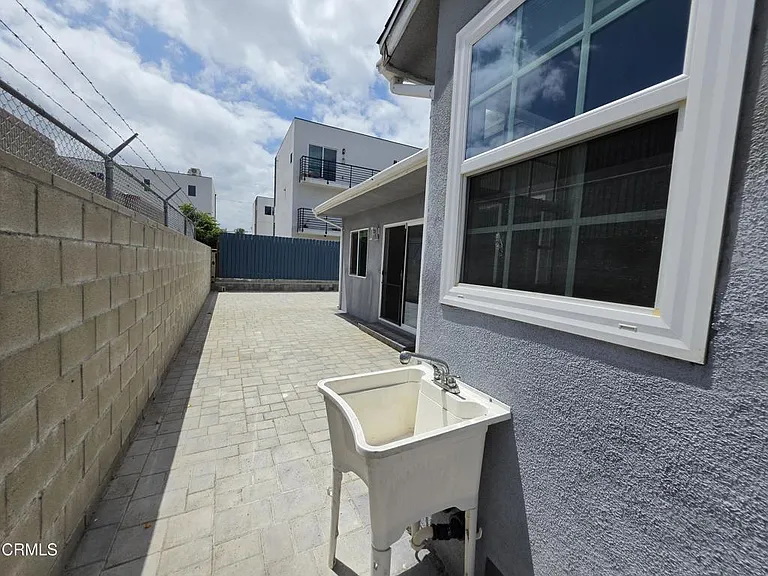 6829 Murietta Ave — Photo 40