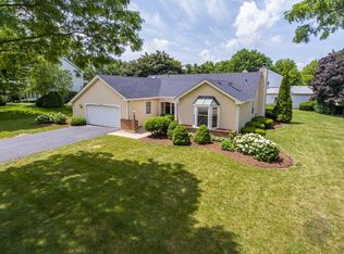 27W351 Birch St, Winfield, IL 60190