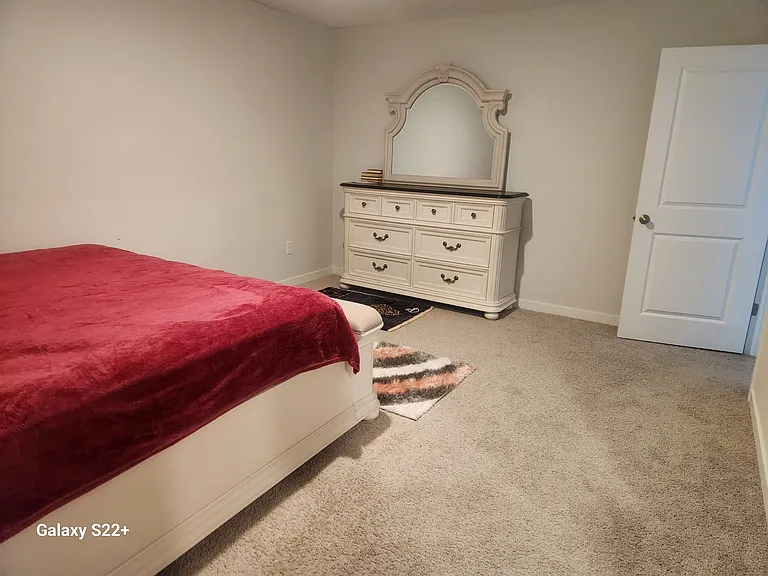 225 Sterndale Dr — Photo 12