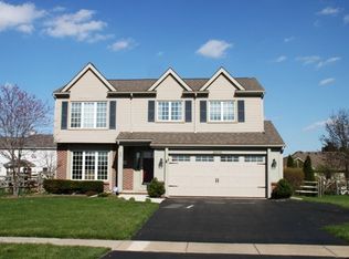26440 Oak Meadow Dr W, Perrysburg, OH 43551