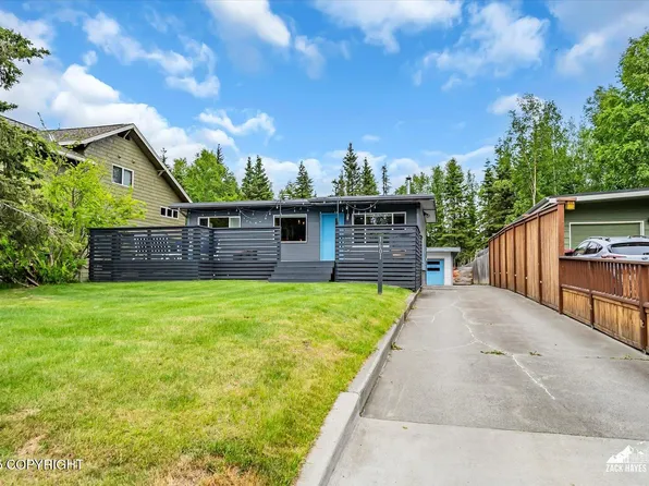 1601 Bannister Dr, Anchorage, AK 99508