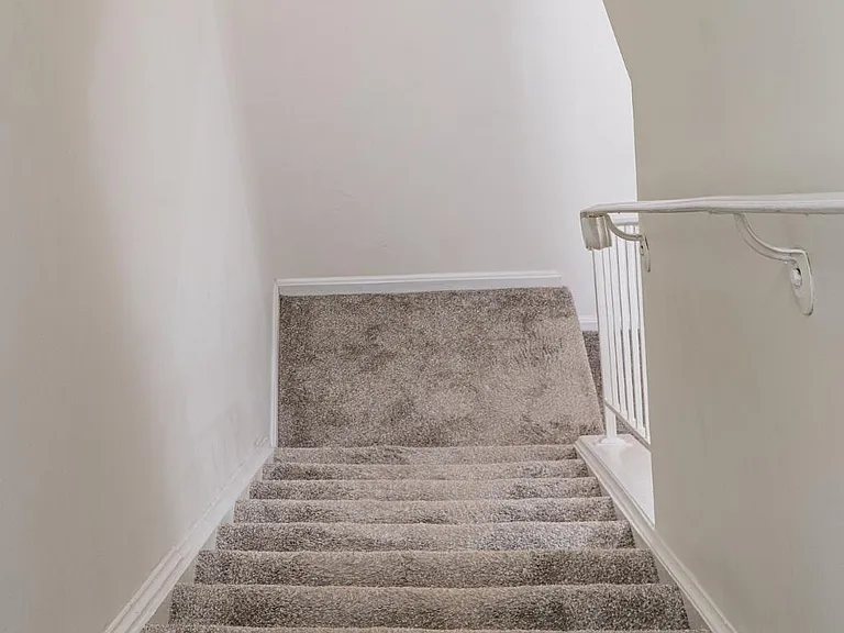 2913 Seminole Rd — Photo 22