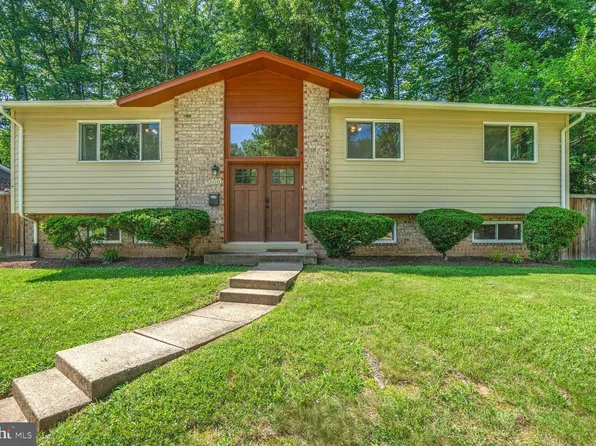 5606 Eastbourne Dr, Springfield, VA 22151