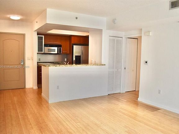 5th image of 110 Washington Ave APT 2410