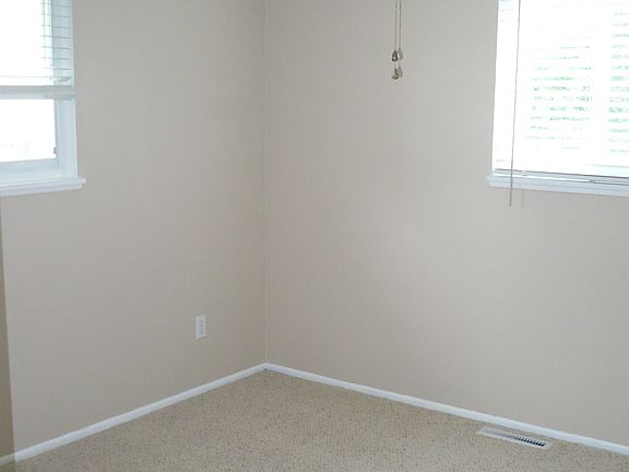 5th image of 31741 Donnelly St