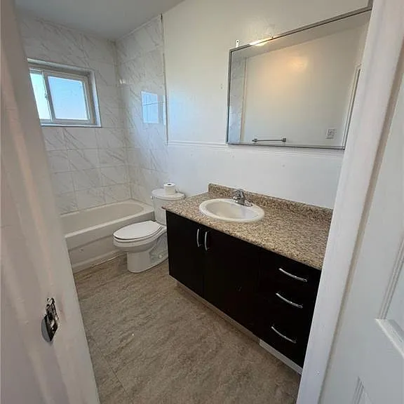 449 Hazel St #7 — Photo 9