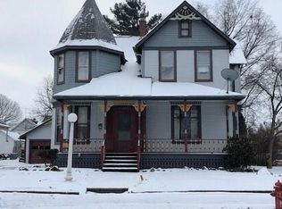 1028 E Main St, Louisville, OH