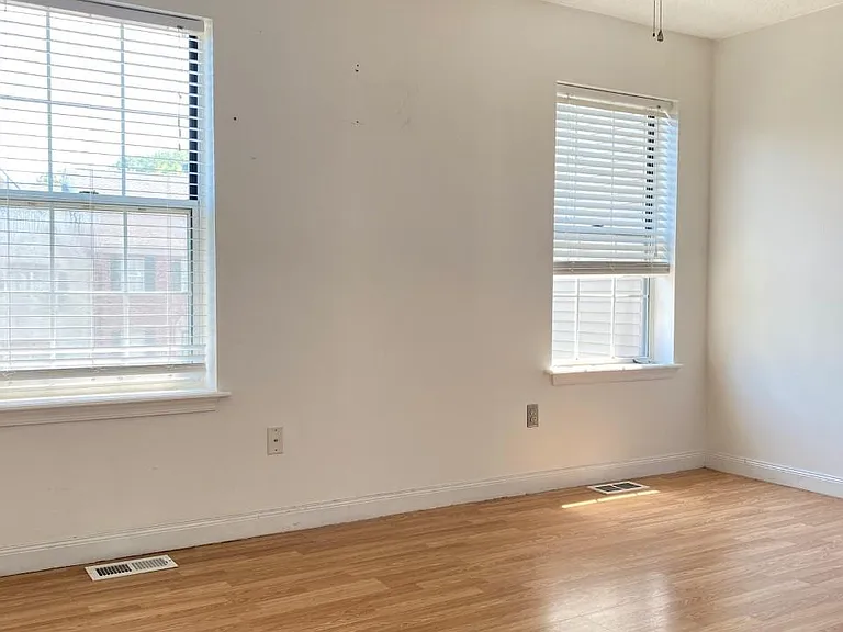 116 Middlesex Rd #116 — Photo 18