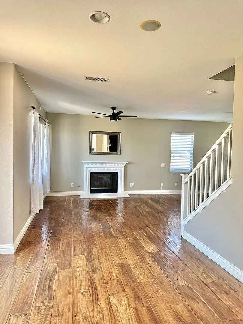 Beautiful 4 Bedroom Home in Chula Vista — Photo 4