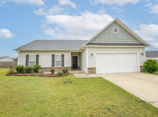 709 Broad Dr, Raeford, NC 28376