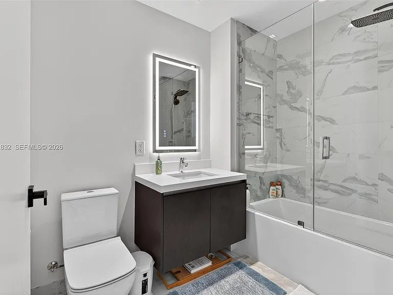851 NE 1st Ave #3201 — Photo 50