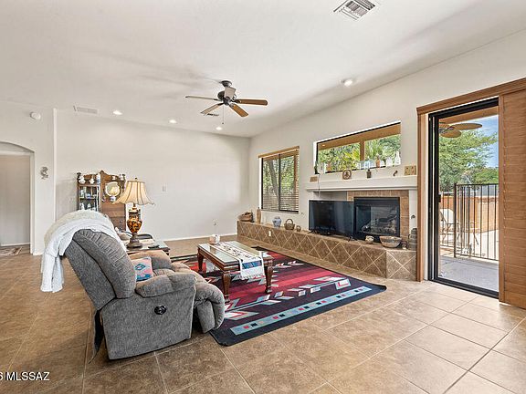 2nd image of 2506 N Blue Willow Trl