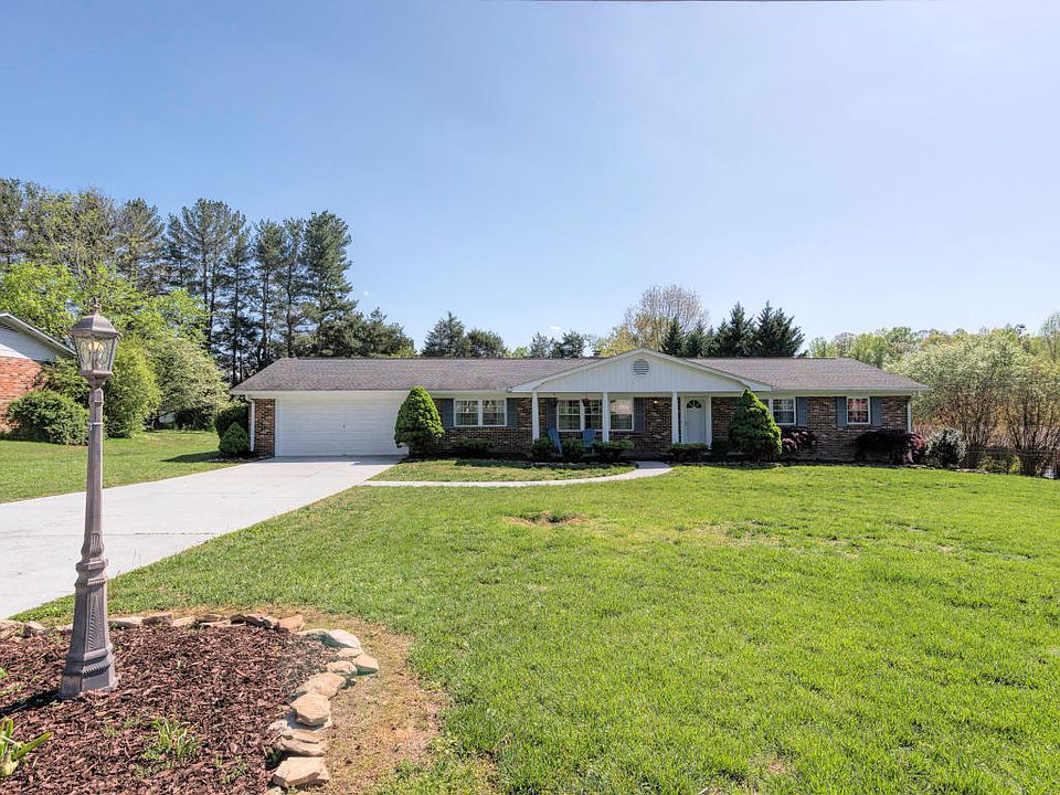 1st image of 7605 Sagefield Dr