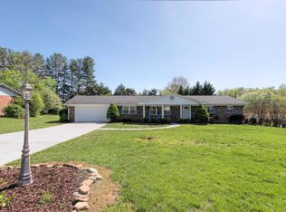 7605 Sagefield Dr, Knoxville, TN 37920