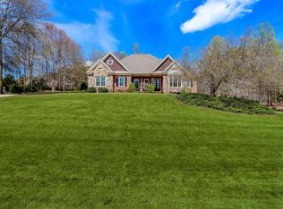 159 E Fork Ln, Pendergrass, GA 30567