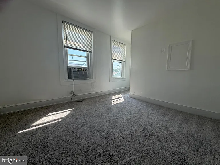 2 W 2nd St #3 — Photo 15
