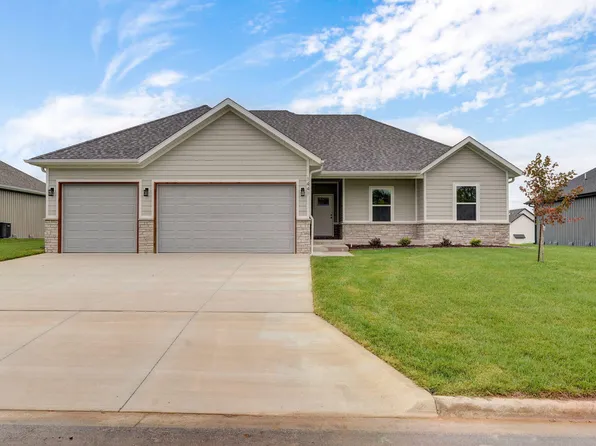 1441 N Collins Drive, Republic, MO 65738