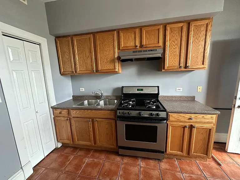 4354 W Washington Blvd #301 — Photo 12