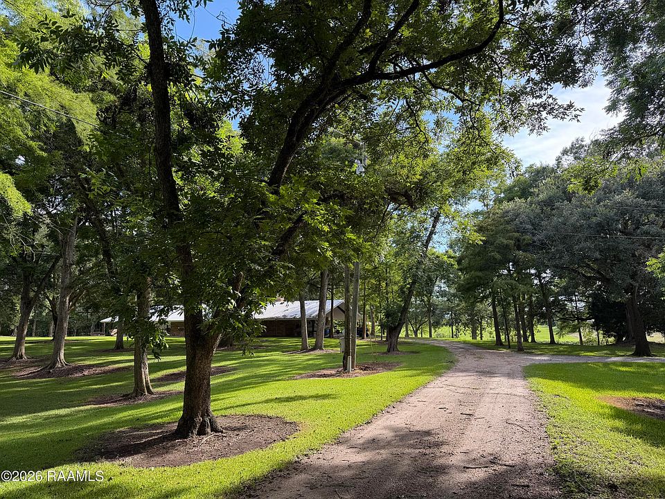 1st image of 131 Driveway B