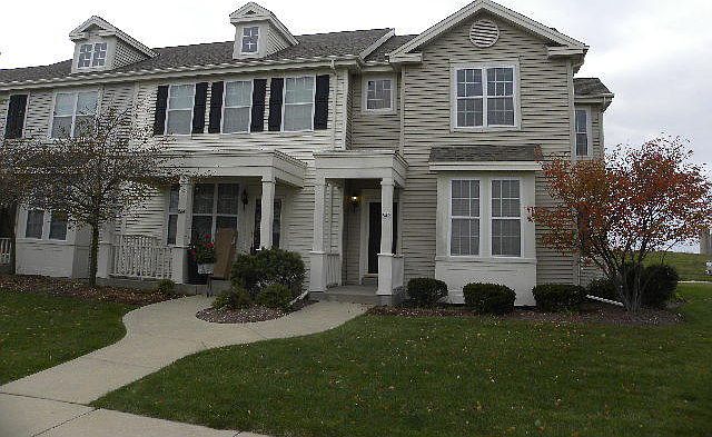 1st image of 632 Hunter Oaks Blvd #4