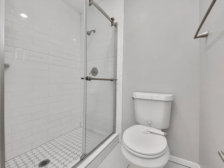 5602 Dryad Dr — Photo 26