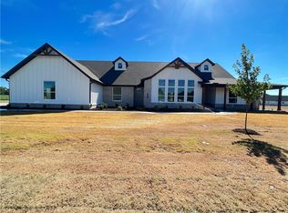 18121 Pepper Hills Dr, Siloam Springs, AR 72761