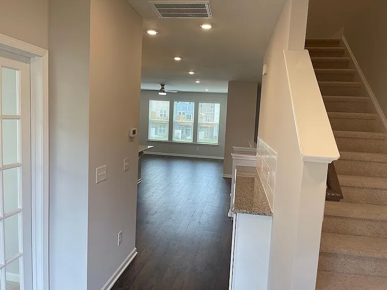 2822 Saltaire Ave — Photo 20