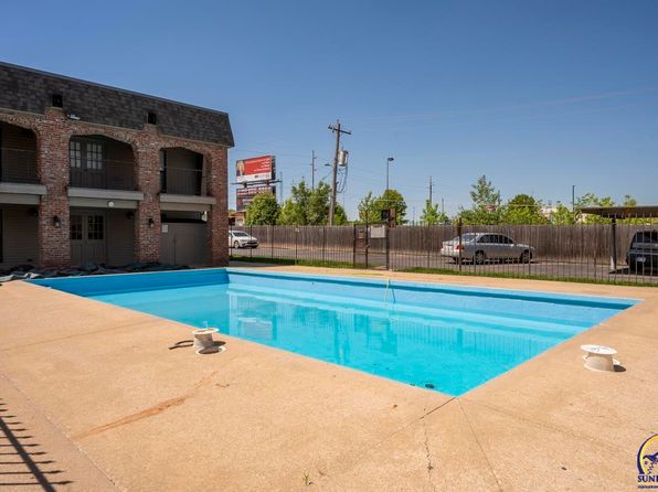 2825 SW Prairie Rd APT 31, Topeka, KS 66614