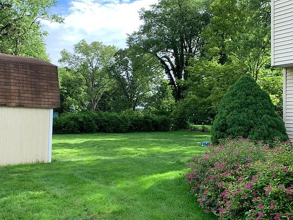 2nd image of 1443 Morris Dr