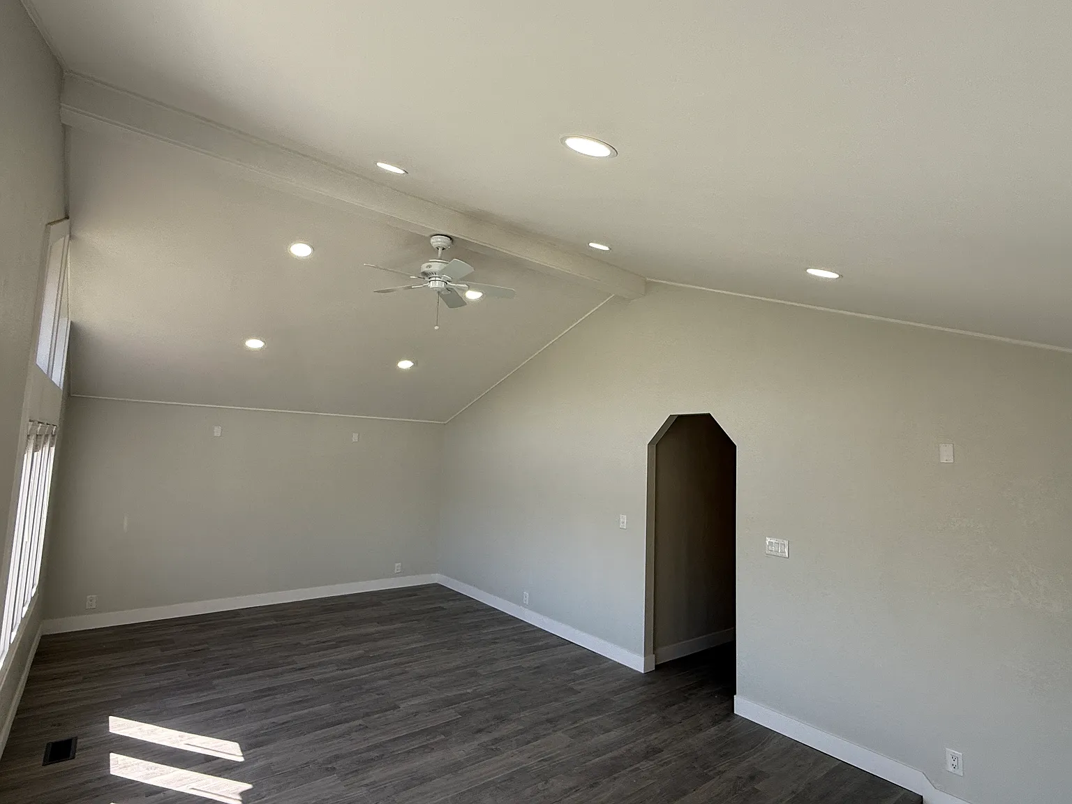 3 bed, 2000 sqft, $2,300 — Photo 4