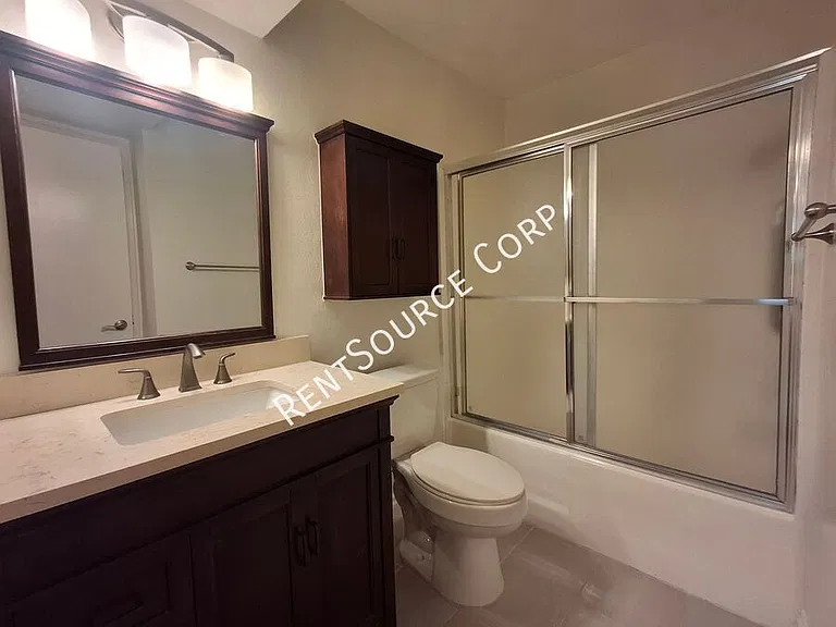26901 Rainbow Glen Dr #643 — Photo 9