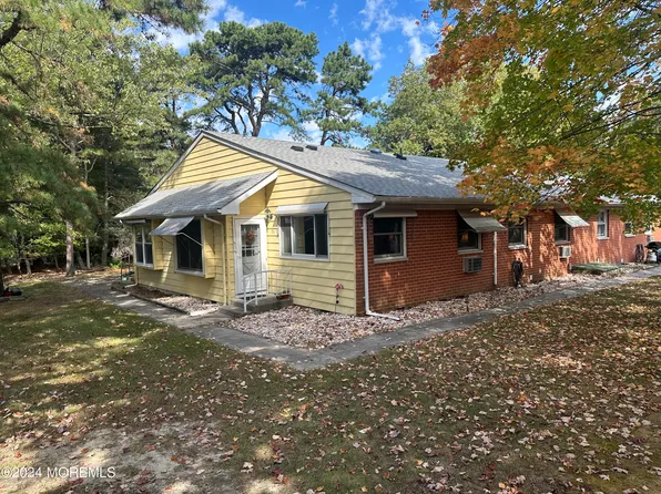 13D Lexington Drive, Whiting, NJ 08759