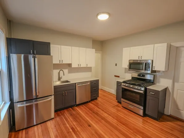72 Ridgewood St Floor 2, Dorchester, MA 02122