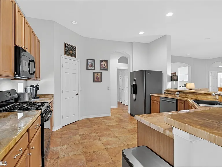 11801 Pine Timber Ln — Photo 17