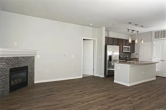 10176 Park Meadows Dr — Photo 4