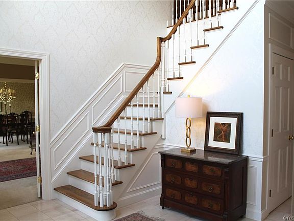 3rd image of 7203 Mint Wood Ln