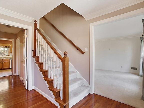 2nd image of 5144 Bowers Brook Dr