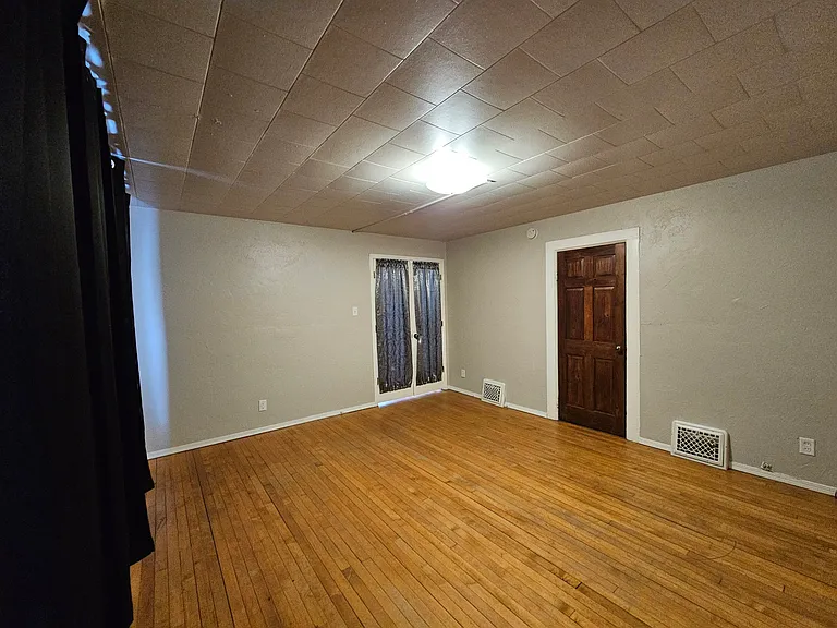 1114 Pine St #1114 — Photo 6