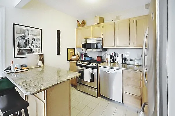 Rented by Compass | media 5