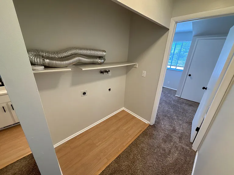 4239 W Bampton Ln — Photo 24