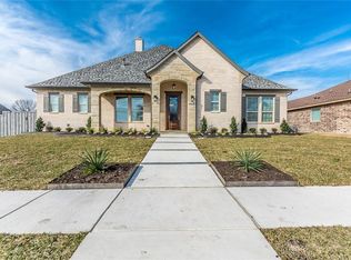 8001 Trail Lake Dr, Rowlett, TX 75088