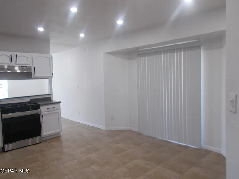 1860 Joan Francis Dr — Photo 4