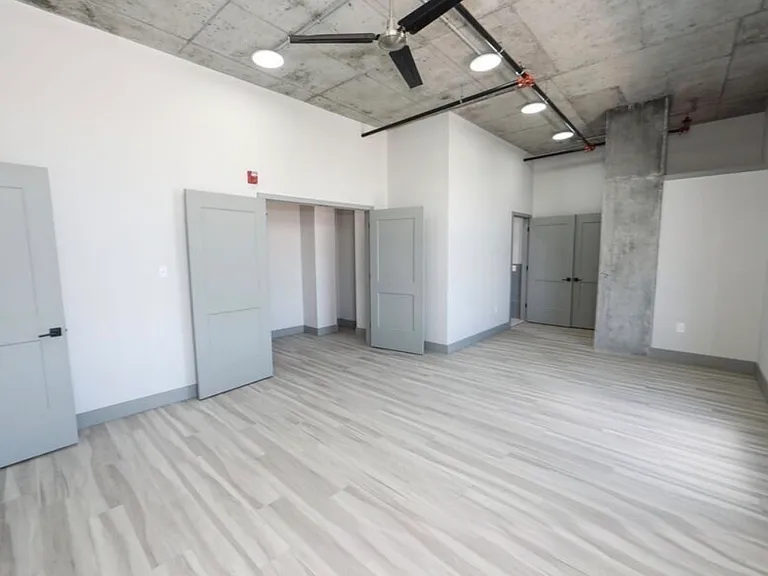 1812 E Venango St #5O1 — Photo 6